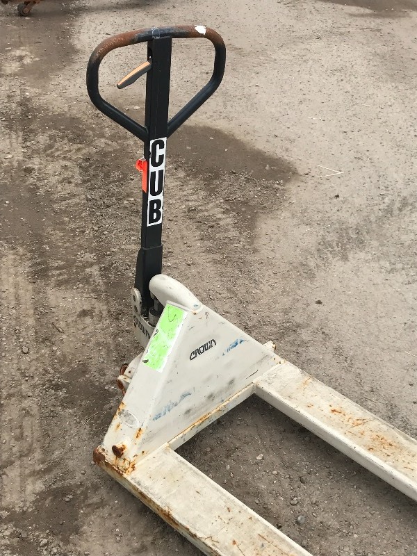 Crown Pallet Jack