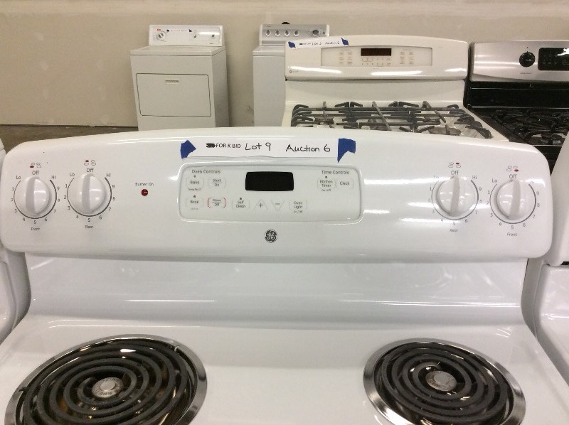 lot 9 image: GE White Coil Top Electric Stove
