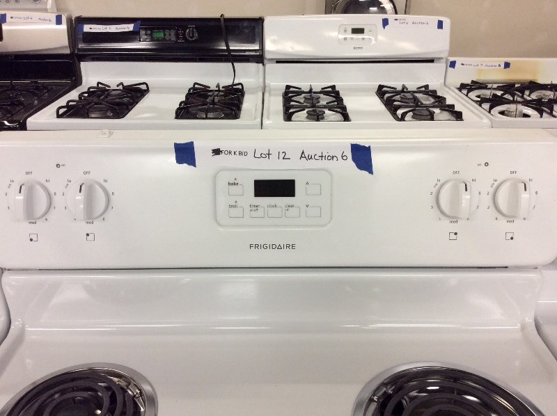 lot 12 image: Frigidaire White Coil Top Electric Stove