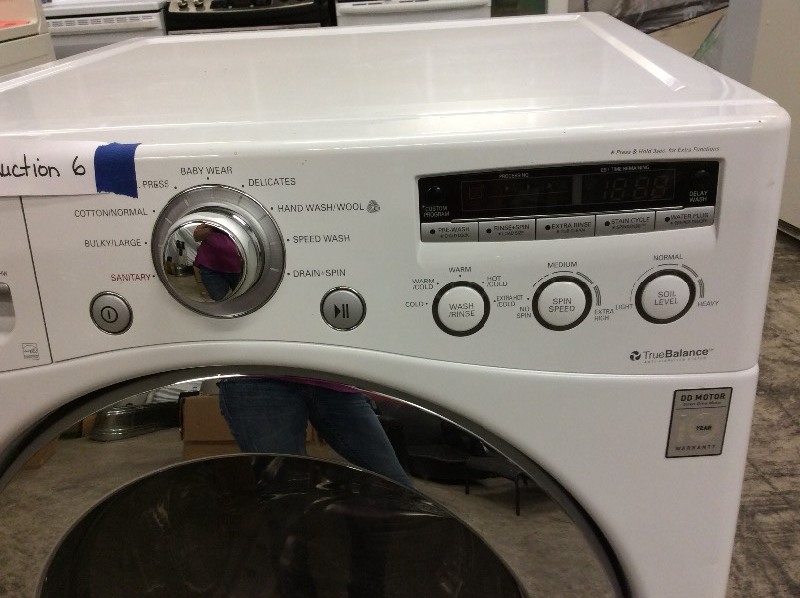 lot 23 image: LG White Front Load Washer