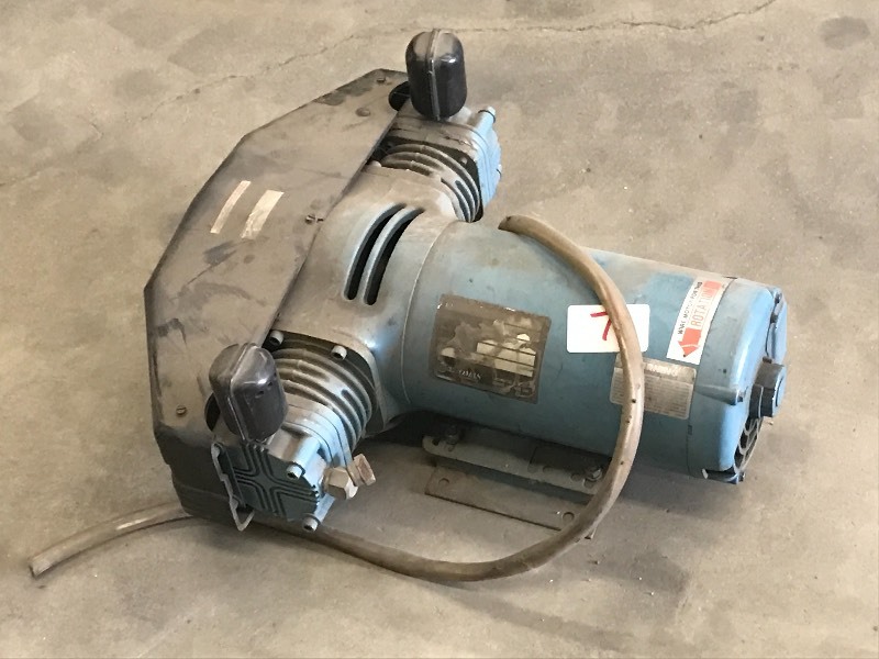 lot 7 image: Thomas 1.5HP 208-230460Volt Three ...