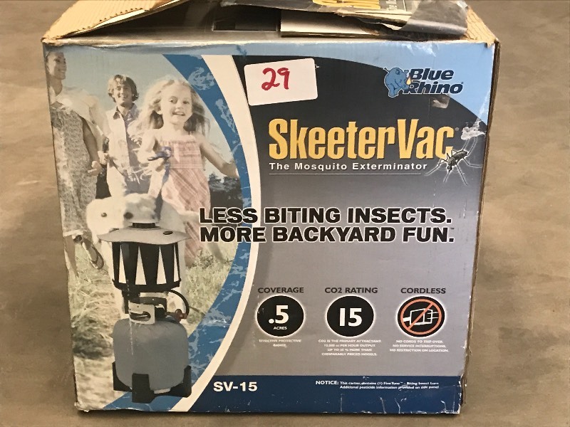lot 29 image: Skeeter-Vac Mosquito Exterminator, ...