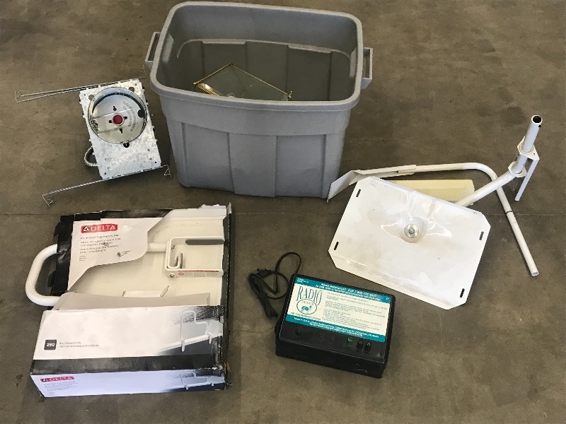 lot 49 image: Tote Of Assorted Tub Saefty Bar, M...