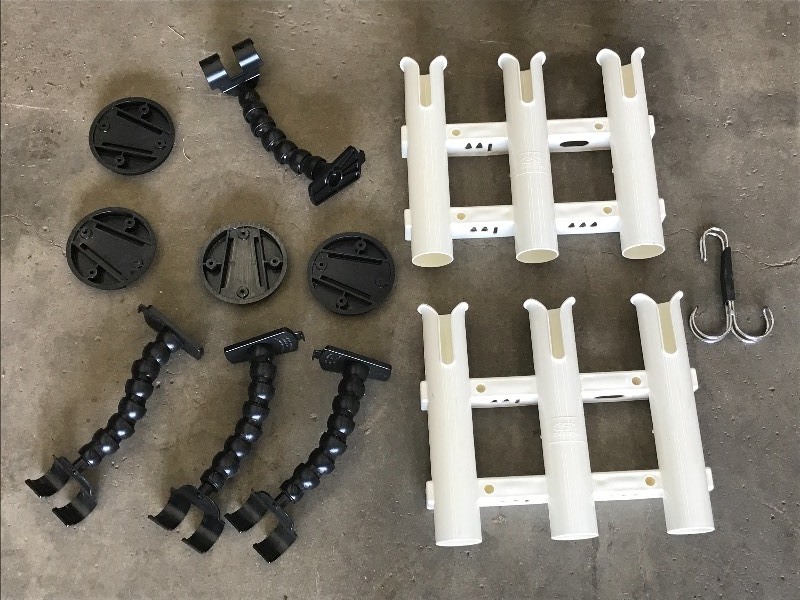 lot 93 image: Lot Of (2) Rod Holders & Ice Fishi...