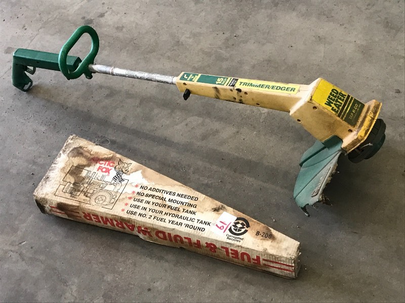 lot 61 image: Lot Of Weed Eater Electric Grass T...