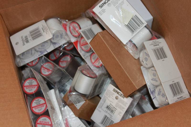 236 Spools Singer and Coats & Clark Assorted Thread in Retail Packaging
