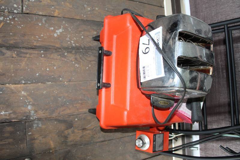 lot 79 image: Beatrice Outdoor Barbecue Grill