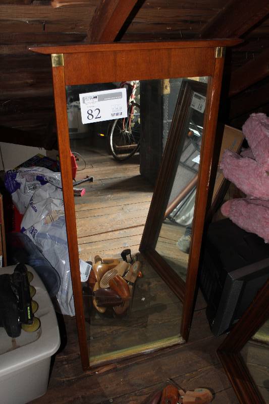 lot 82 image: Wood Frame Wall Mirror