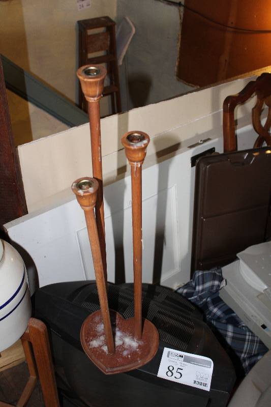 lot 85 image: 3-Tier Candle Holder