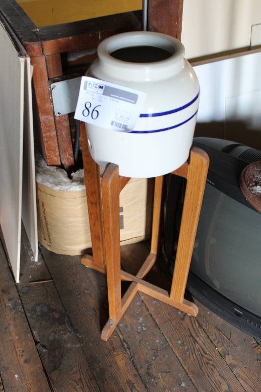 lot 86 image: Milk Jug 5-Gallon Water Dispenser w Stand