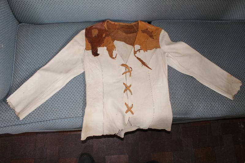 lot 90 image: Womens Leather Jacket
