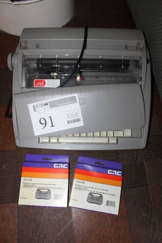 lot 91 image: Brother SX-4000 Electronic Typewriter w Replacement Ribbon Cartridges