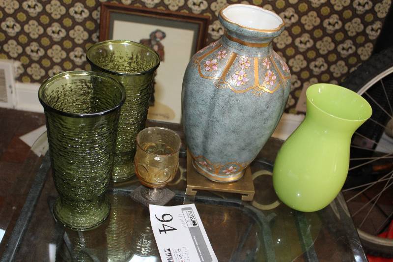 lot 94 image: Lot of (4) Table Dcor - Ceramic & Green Glass Vases