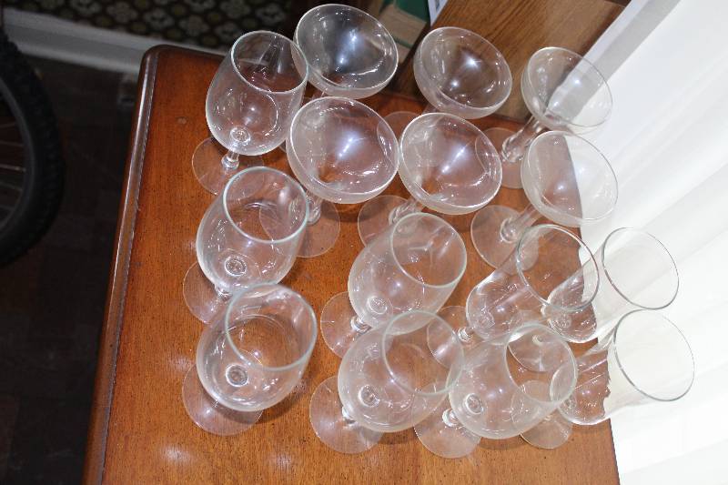 lot 102 image: Lot of (15) Glass Stemware