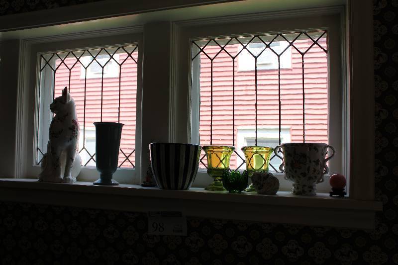 lot 98 image: Table Dcor - Porcelain Cat, Vases