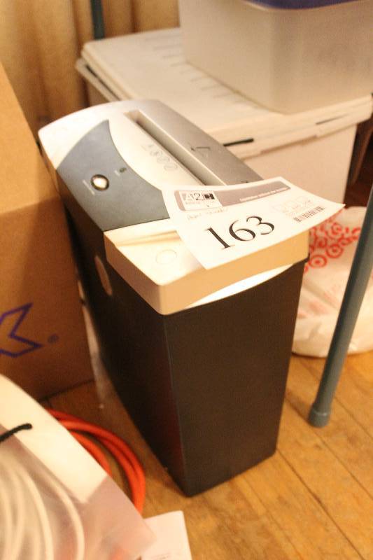 lot 163 image: NoviTech Paper Shredder