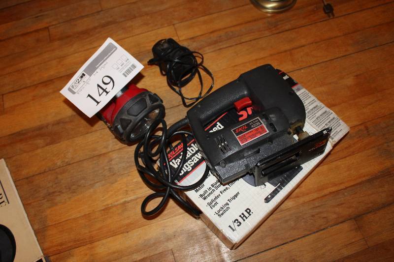 lot 149 image: Skil Flashlight, Skil Jig Saw