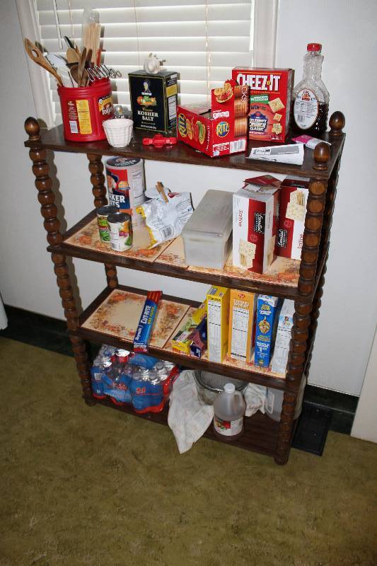 lot 172 image: 4-Shelf Wood Shelving Unit