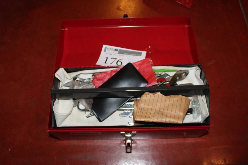 lot 176 image: Tool Box w Hand Tools, Screen Tool, Crescent Wrenches, Screwdrver Set, Wrenches, Pliers, And More