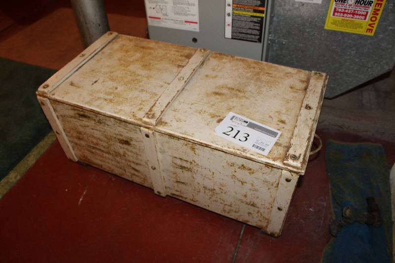 lot 213 image: Wood Chest