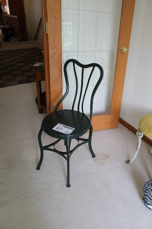 lot 87 image: Chair