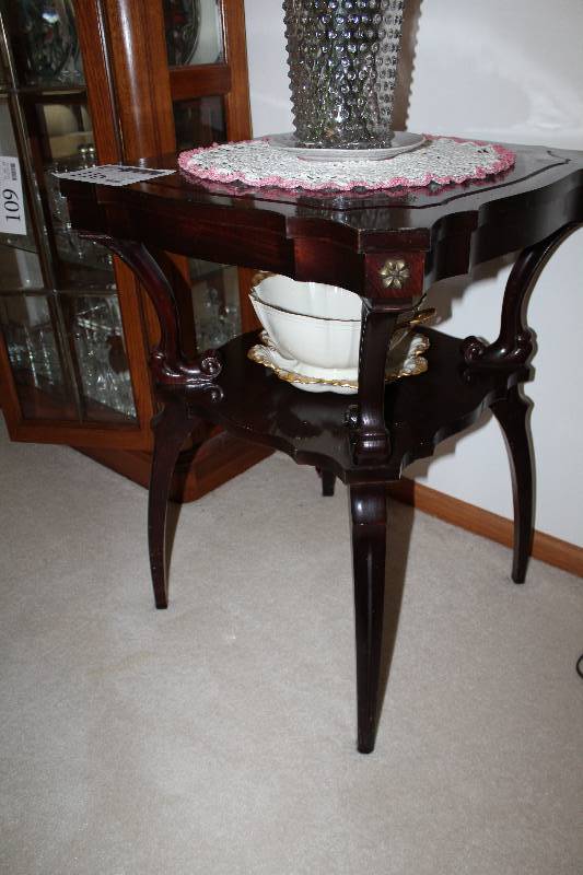 lot 116 image: 2-Tier Wood End Table