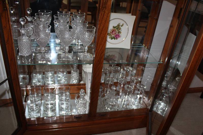 lot 109 image: Wine Glasses, Serving Decanter, Tumbler Glassware, Vase, Decorative Floral Plate
