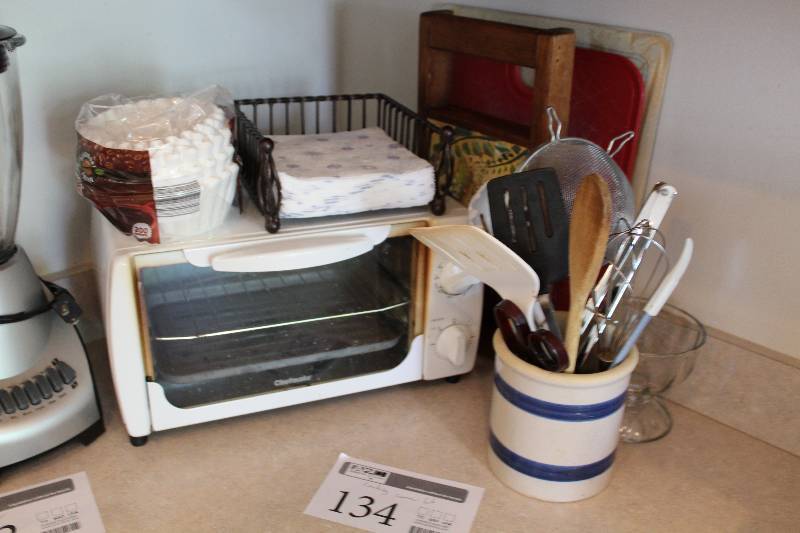 lot 134 image: Cookware - Chefmate Oven, Coffee Filters, Paper Napkins, Kitchen Utensils, Cutting Boards