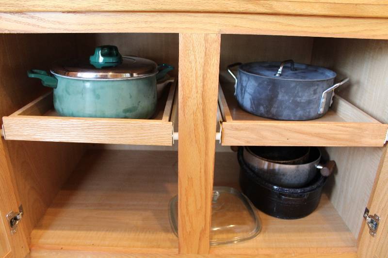 lot 127 image: Pots, Pans, Lids