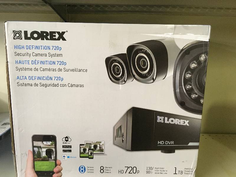 lot 20 image: LOREX 8X8 HD 720P 1TB SECURITY CAMERA SYSTEM, RETAIL $499.99