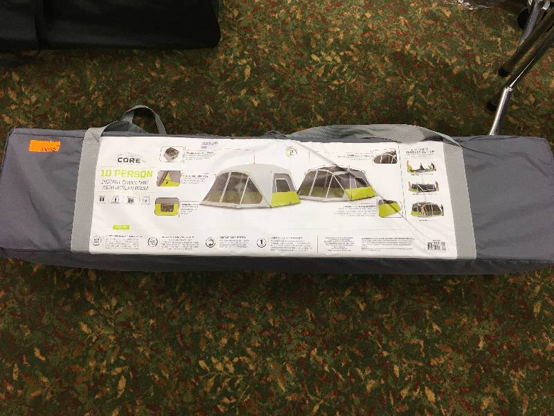 lot 34 image: CORE 10P INSTANT CABIN, RETAIL $239.99