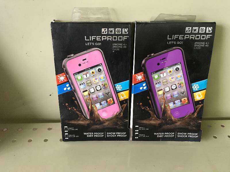 lot 45 image: LIFEPROOF IPHONE 4 CASES
