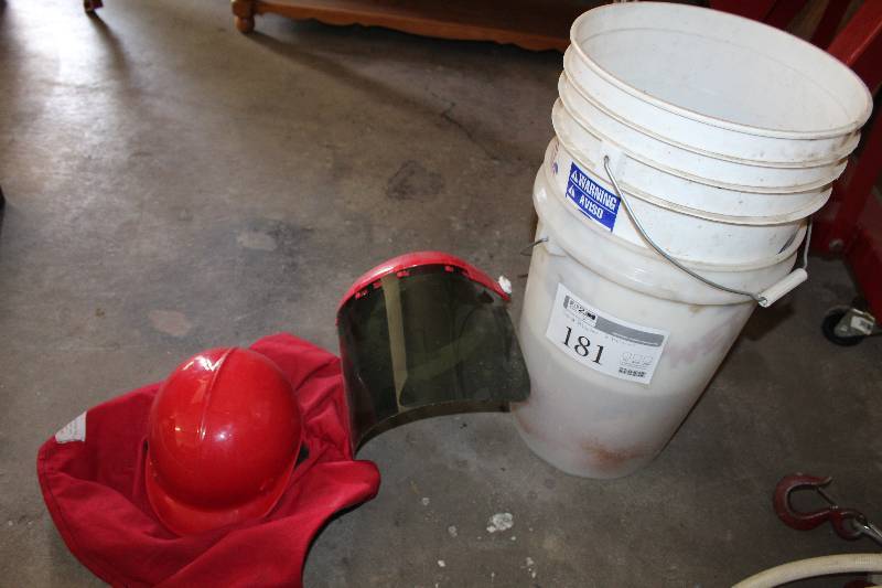 lot 181 image: Speed Blaster Sand Blaster, Helmet