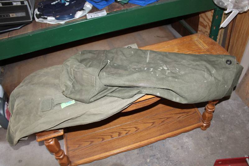 lot 173 image: Lot of (2) Army Duffle Bags