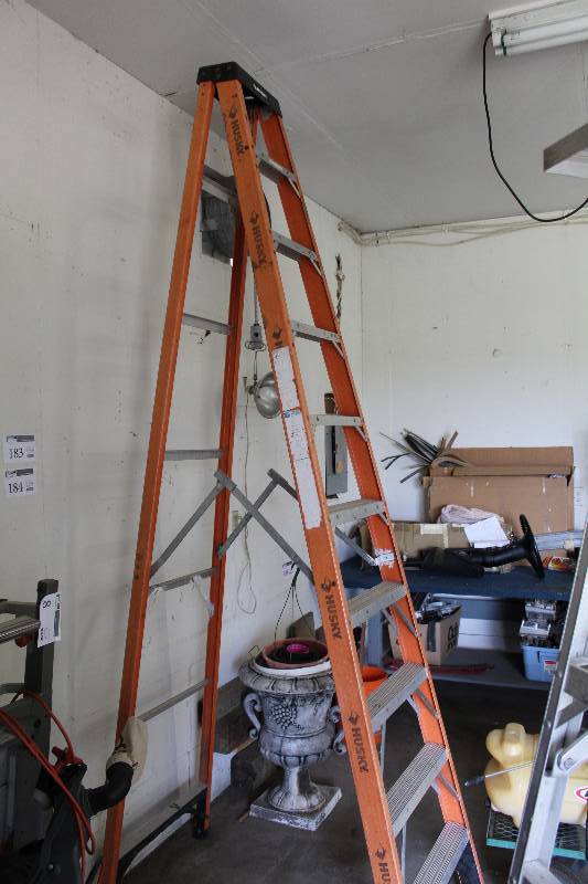 lot 184 image: 10ft. Step Ladder