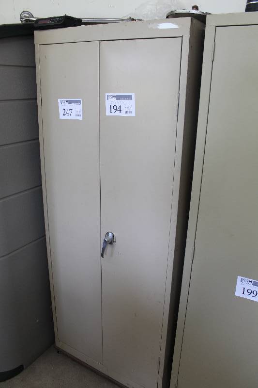 lot 247 image: Locking 2-Door Metal Cabinet w 5-Shelves, Keys