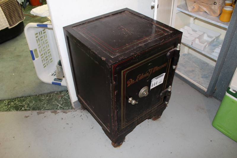 lot 444 image: Dr. Edwin F. Wanous Combination Rolling Floor Safe