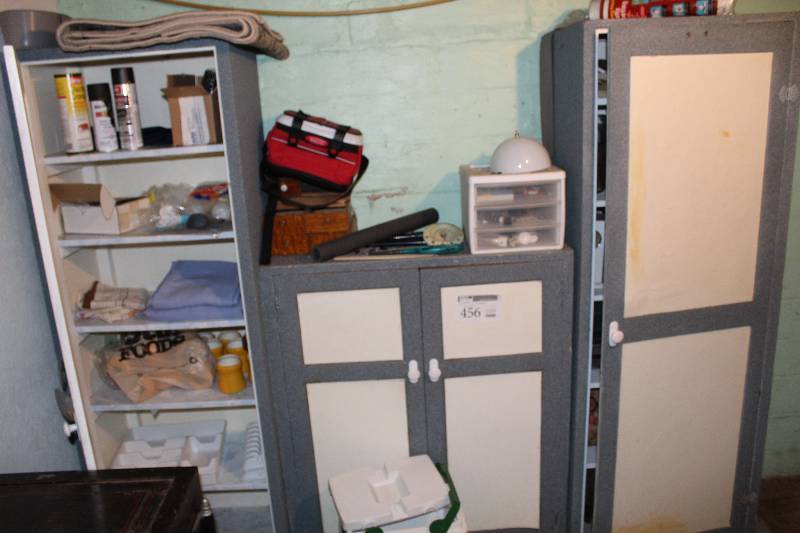 lot 456 image: Sealants, Blankets, Buckets, Silverware Tray, Ice Trays, House Paint, Thermos, And More