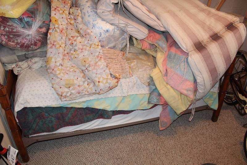 lot 448 image: Twin Bed Frame