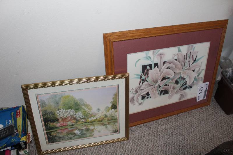 lot 303 image: Lot of (2) Framed Wall Art