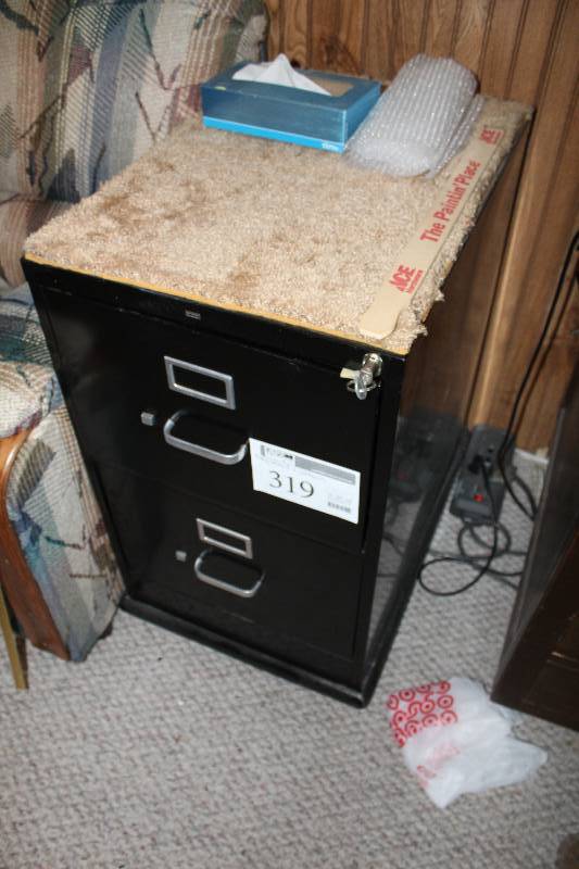 lot 319 image: Locking 2-Drawer Metal File Cabinet w Key, Magazines, Books