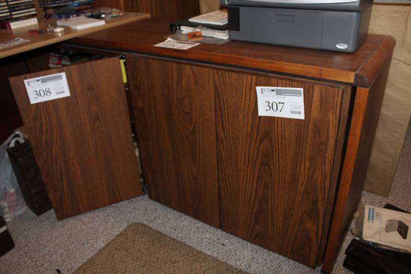 lot 318 image: 4-Door Wood Cabinet