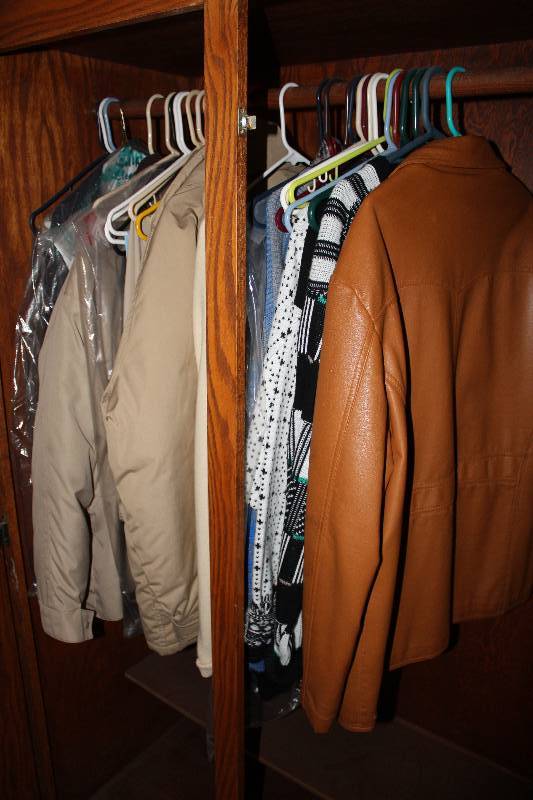 lot 340 image: Mens Jackets - Donaldnonn, Fieldmaster, And More