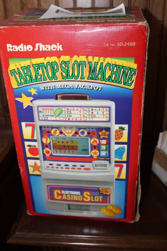 lot 477 image: Radio shack Tabletop Slot Machine Electronic Casino Slot