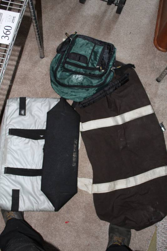 lot 350 image: Lot of (3) Suitcases, Cooler