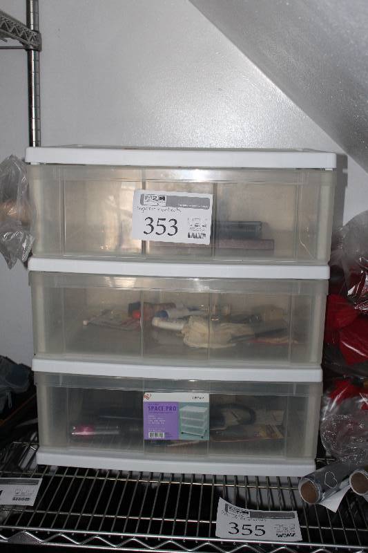 lot 353 image: 3-bin Plastic Organizer