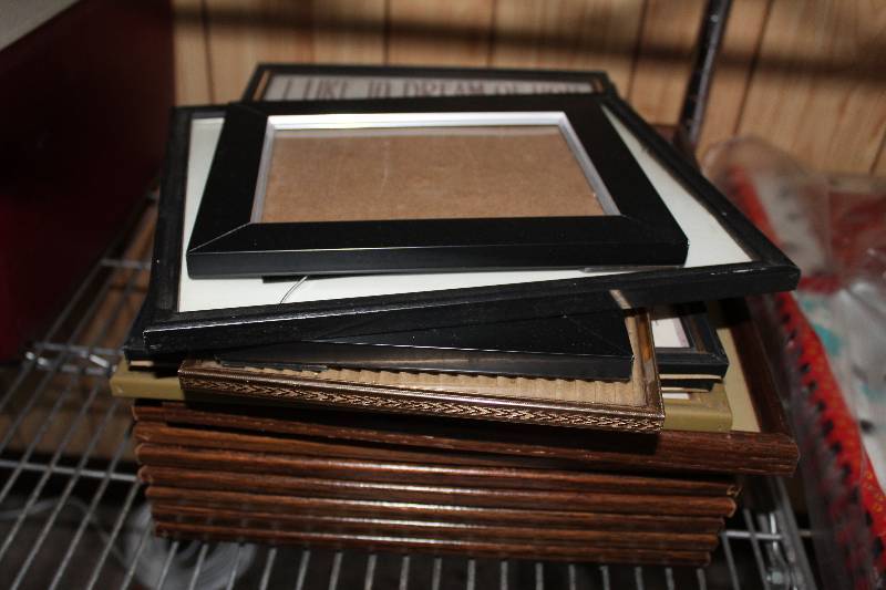 lot 360 image: Picture Frames