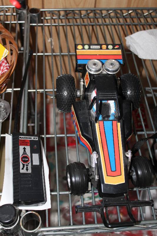 lot 361 image: RC Car w Controller