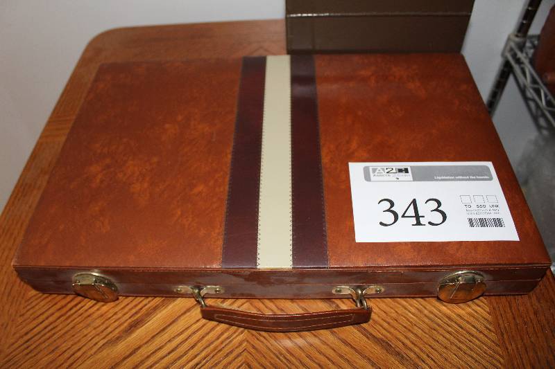lot 343 image: Backgammon Game