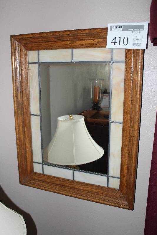 lot 410 image: Decorative Wood Frame Wall Mirror